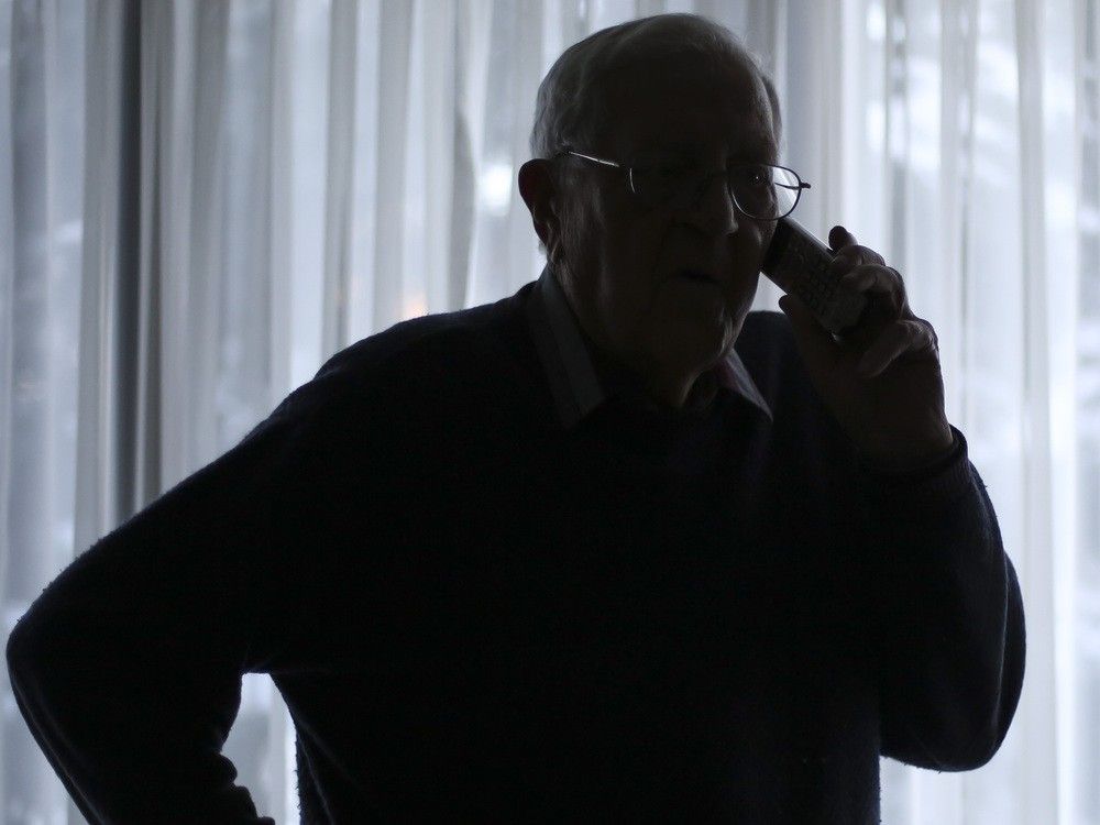 <div>Quick response by family, Ottawa police thwarts ‘grandparent scam’</div>