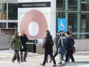 <div>OC Transpo ‘ready to adapt’ to rumoured five-day return-to-office mandate for federal workers</div>