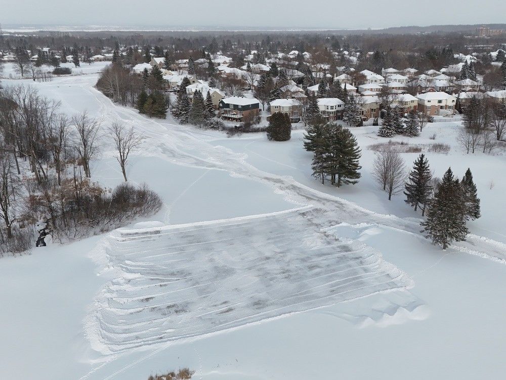 Councillors support motion to fight for Kanata golf course greenspace